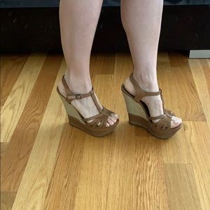 Fergie cream Wedges- Size 7.5